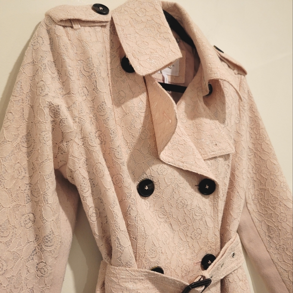 BCBG Generation Pink Lace Trench Short Coat Double Breasted Collared Belted S - Picture 3 of 10